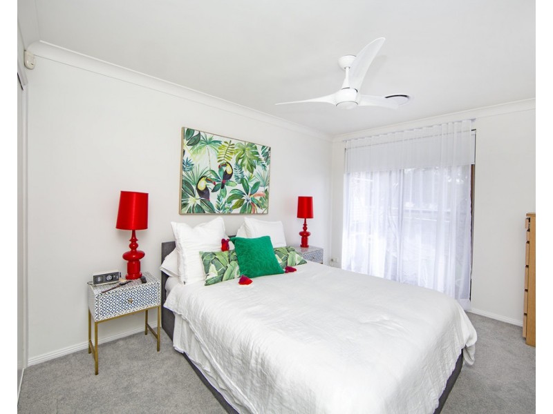 4/54 TENTH AVENUE, Budgewoi NSW 2262