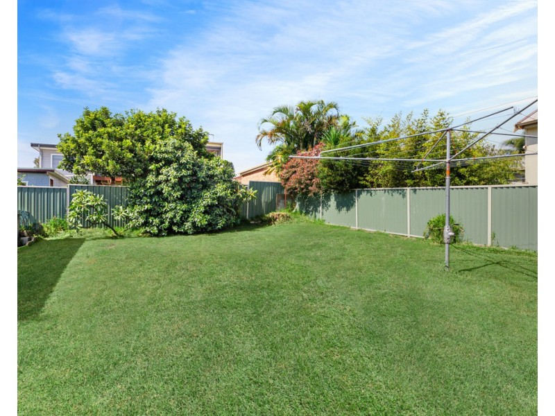 9 Peel Street, Toukley NSW 2263