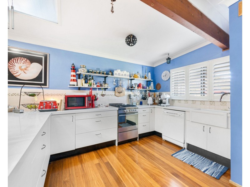 16 Laelana Avenue, Budgewoi NSW 2262