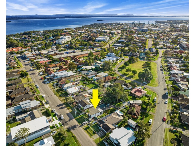 66 Anzac Road, Long Jetty NSW 2261