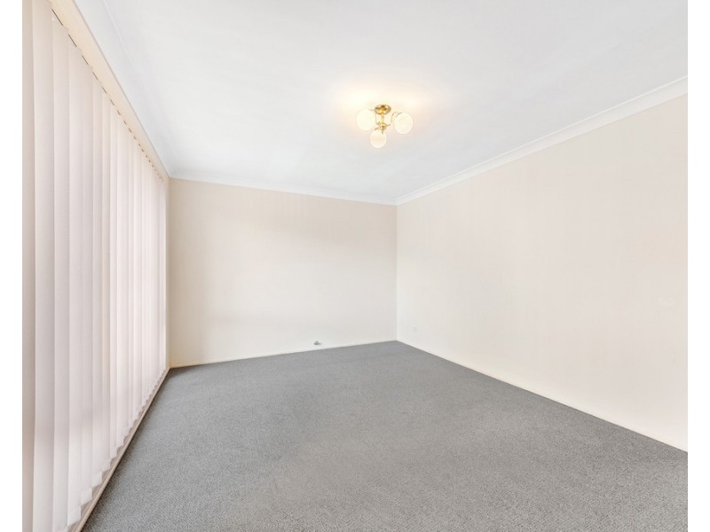 1 Tandara Close, Blue Haven NSW 2262