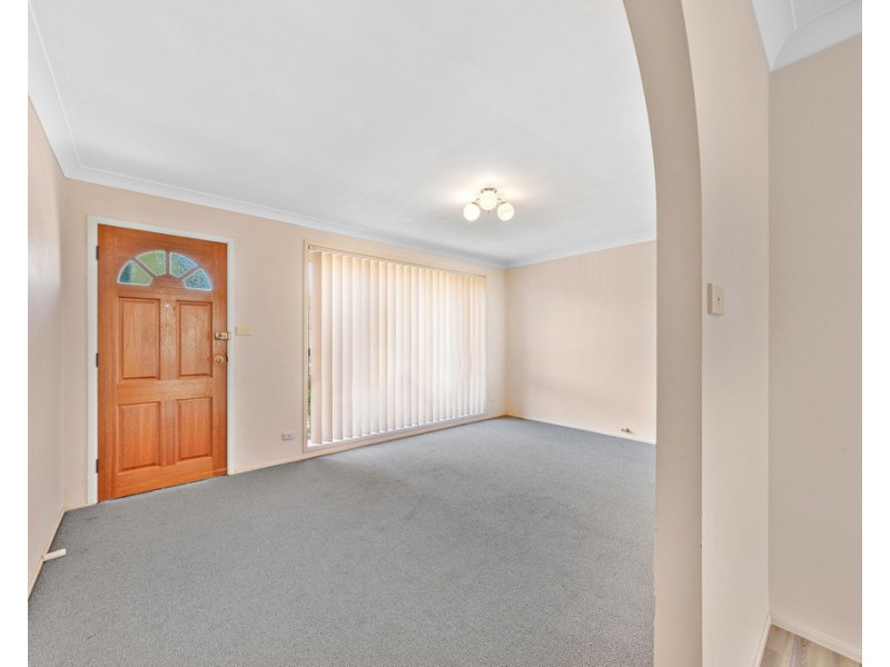 1 Tandara Close, Blue Haven NSW 2262