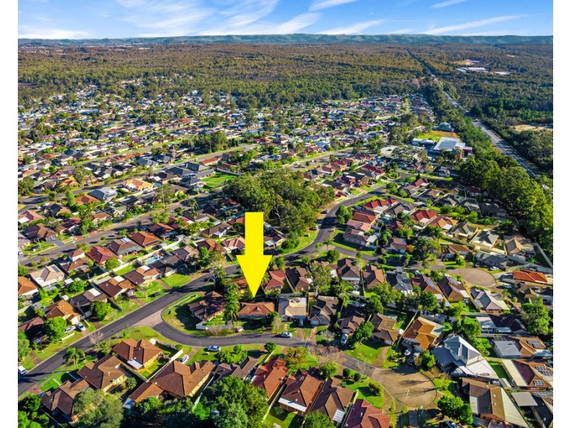 1 Tandara Close, Blue Haven NSW 2262