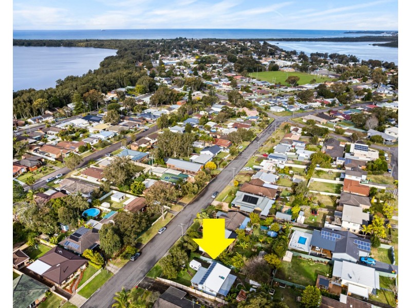 48 Delia Avenue, Budgewoi NSW 2262