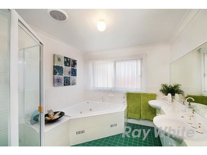 12 Chelmsford Road, Lake Haven NSW 2263