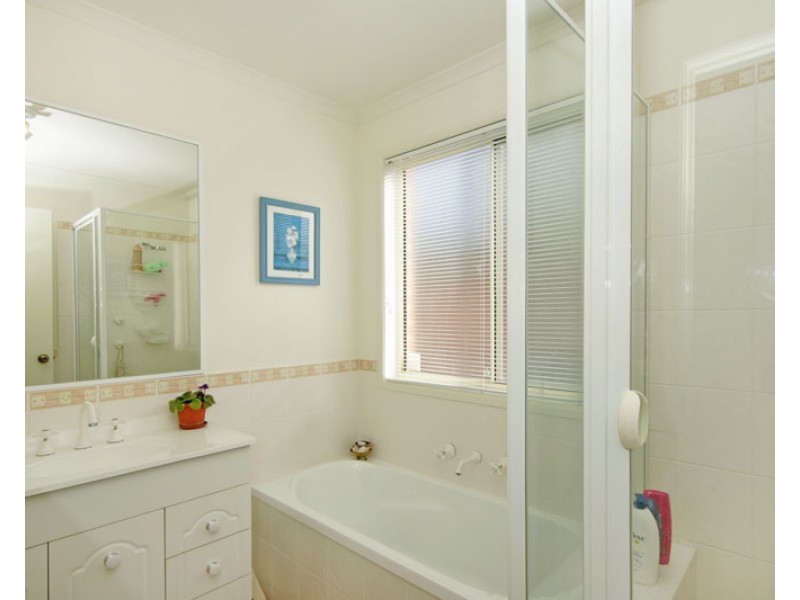 11 Winchester Drive, Lake Munmorah NSW 2259