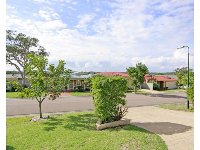 11 Winchester Drive, Lake Munmorah NSW 2259