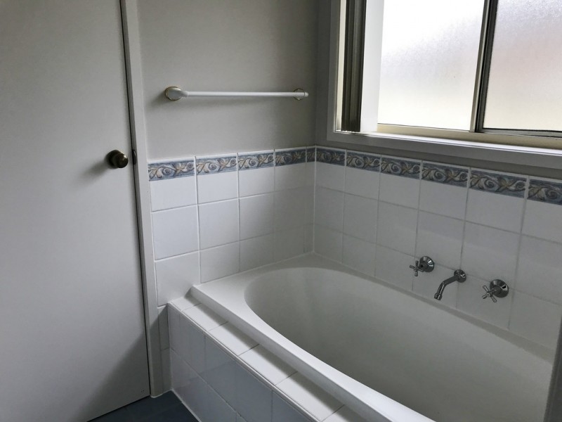 19 Van Stappen Road, Wadalba NSW 2259