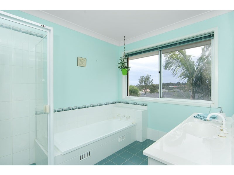 8 Arakoon Avenue, Woongarrah NSW 2259