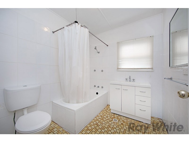 2 Koorana Avenue, Gorokan NSW 2263