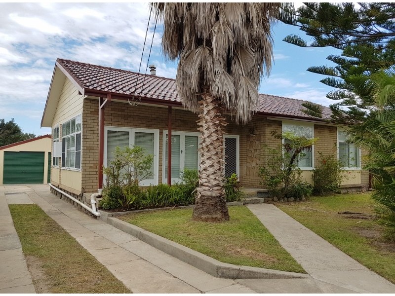 14 Hay Street, Gorokan NSW 2263