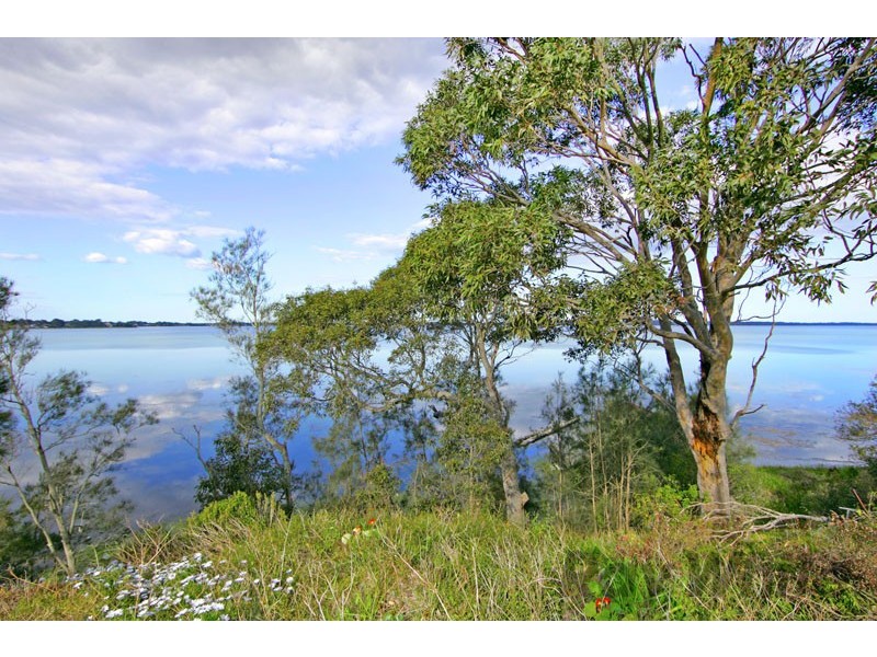 72 Tuggerawong Road, Wyongah NSW 2259