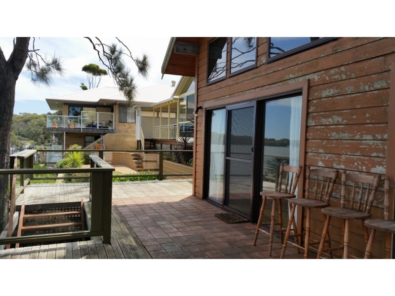 76 Marks Road, Gorokan NSW 2263