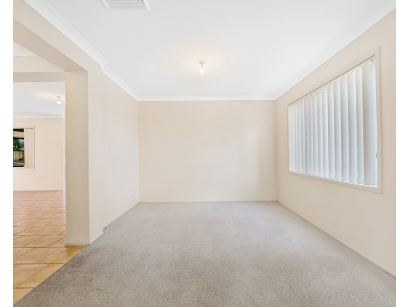 78 White Swan Avenue, Blue Haven NSW 2262