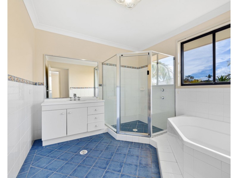 78 White Swan Avenue, Blue Haven NSW 2262
