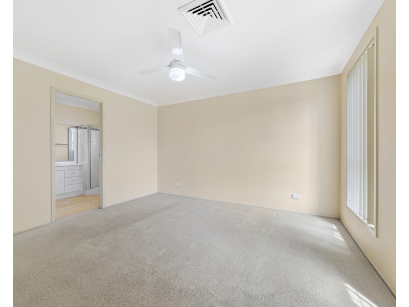 78 White Swan Avenue, Blue Haven NSW 2262