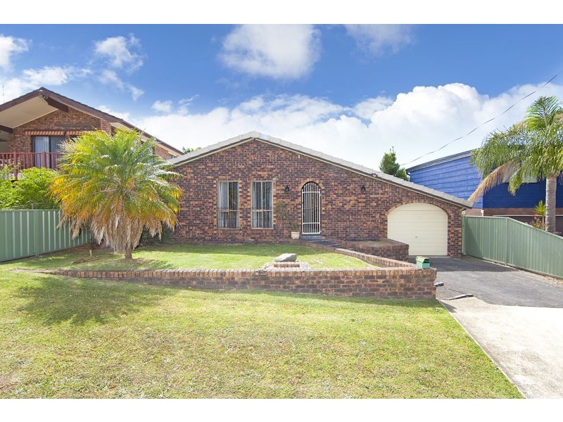 55 Arlington Street, Gorokan NSW 2263