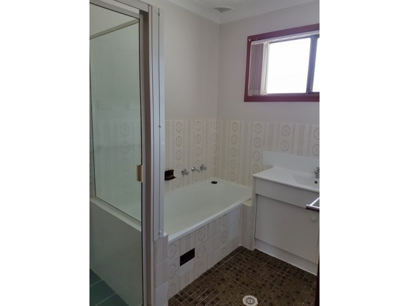 143 Tuggerawong Road, Wyongah NSW 2259