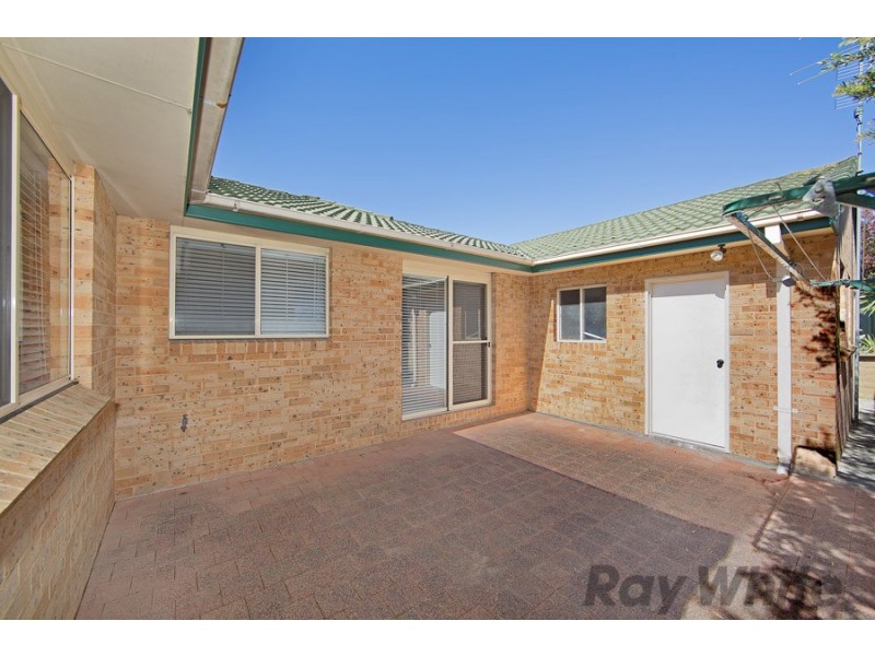 30 Twin lakes Drive, Lake Haven NSW 2263