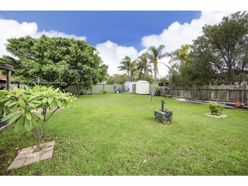 4 Jane Close, Lake Haven NSW 2263