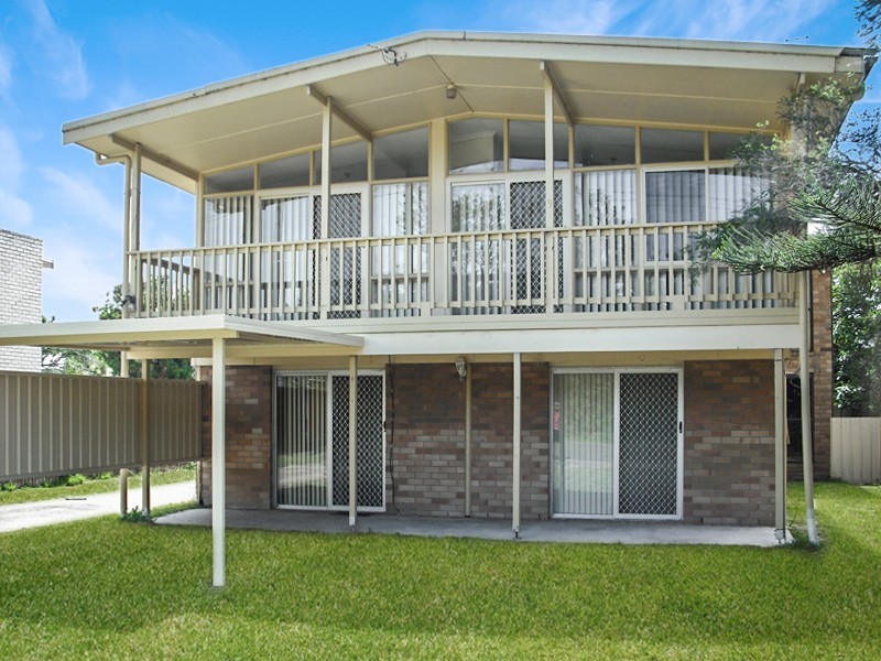 1/9 Erudgeree Street, Budgewoi NSW 2262