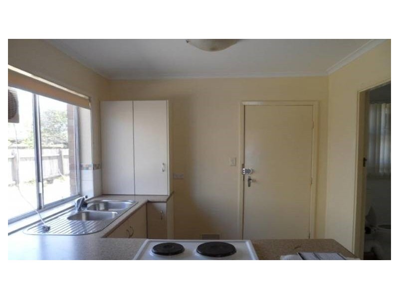 1/9 Erudgeree Street, Budgewoi NSW 2262