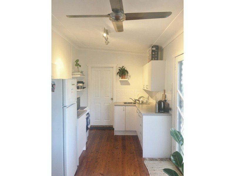 25 Wallarah Road, Gorokan NSW 2263