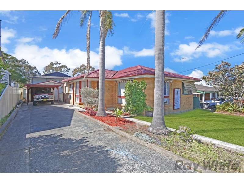 37 Rolfe Avenue, Kanwal NSW 2259