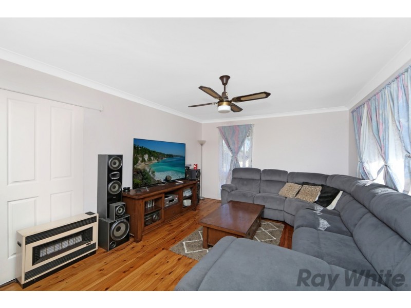 37 Rolfe Avenue, Kanwal NSW 2259