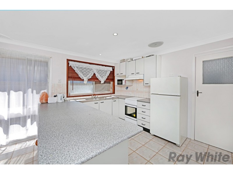 37 Rolfe Avenue, Kanwal NSW 2259