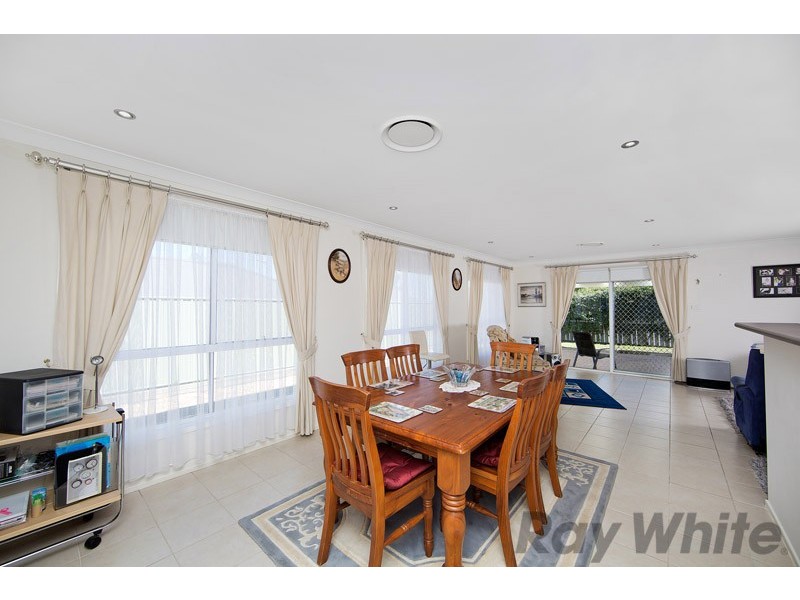 16 Stan Johnson Drive, Hamlyn Terrace NSW 2259