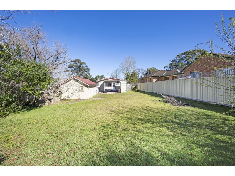 35 Ocean View Road, Gorokan NSW 2263