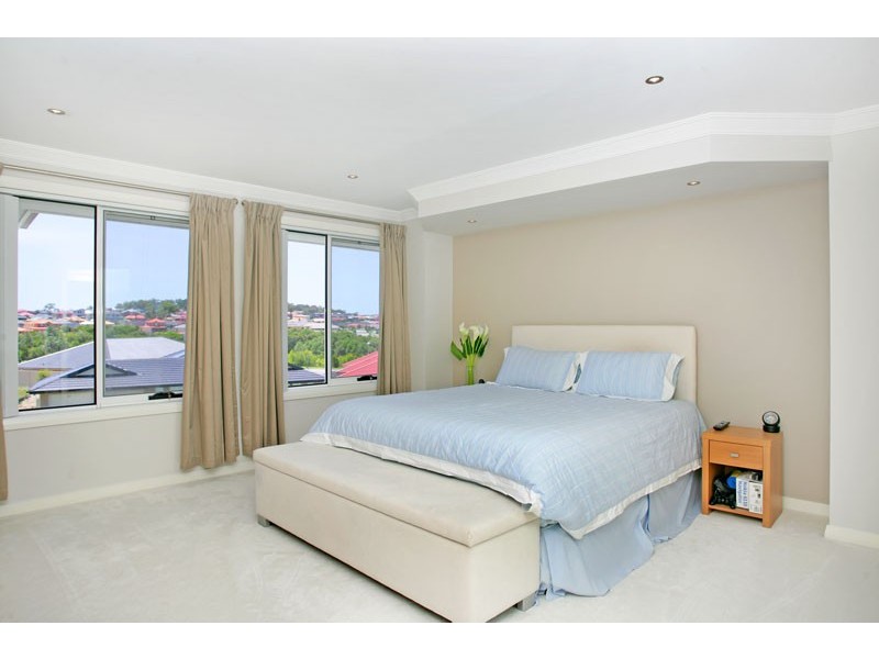 11 Haven Crescent, Woongarrah NSW 2259