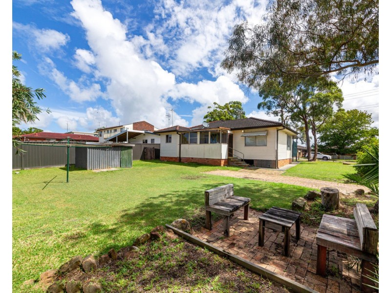 51 Skyline Street, Gorokan NSW 2263