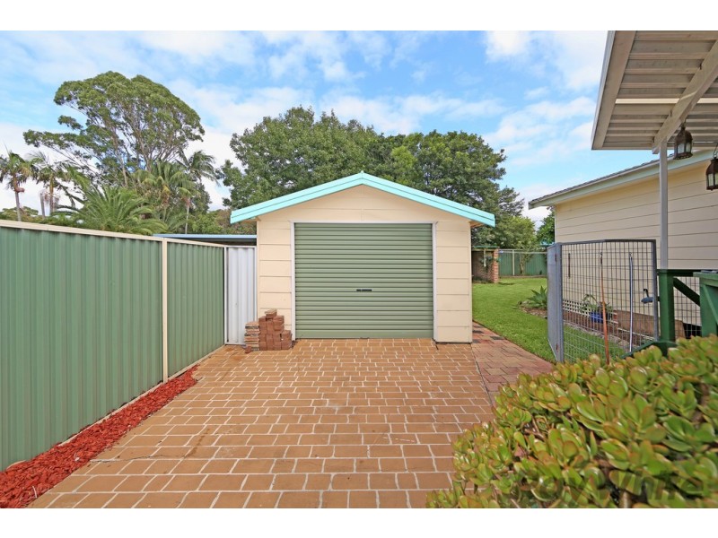 13 Kewalo Avenue, Budgewoi NSW 2262