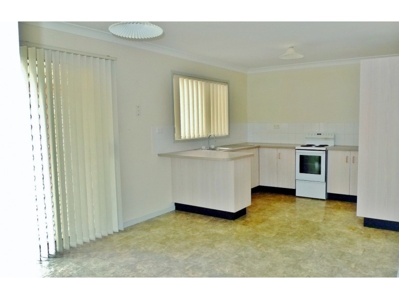 134 Elizabeth Bay Drive, Lake Munmorah NSW 2259