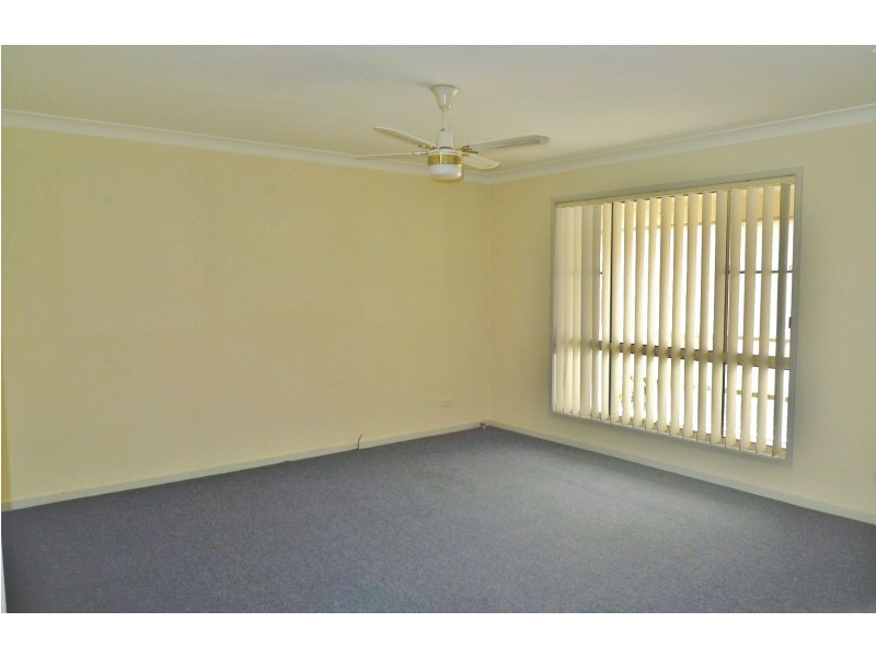 134 Elizabeth Bay Drive, Lake Munmorah NSW 2259