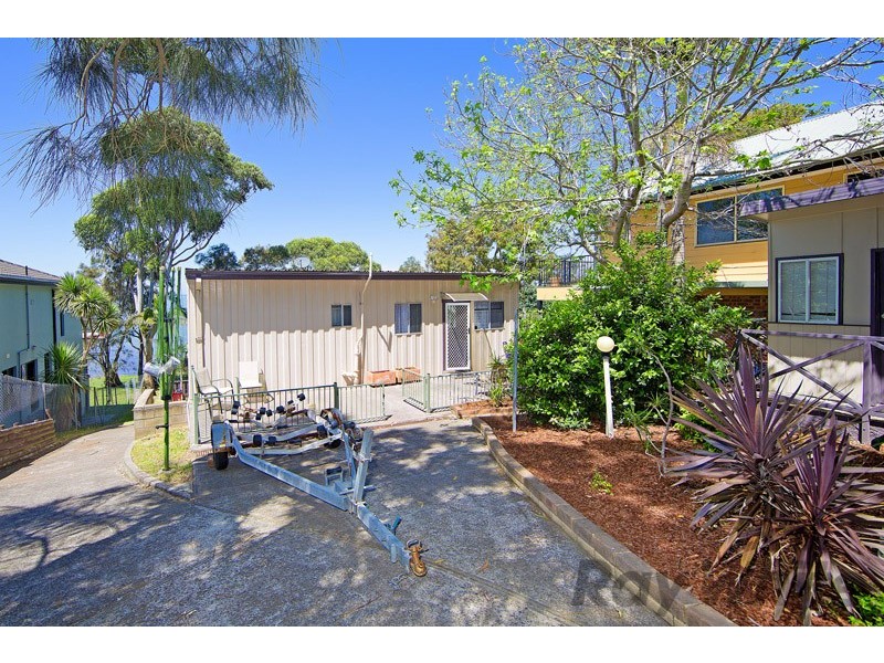 90 Marks Road, Gorokan NSW 2263