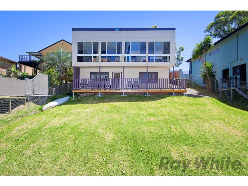 90 Marks Road, Gorokan NSW 2263