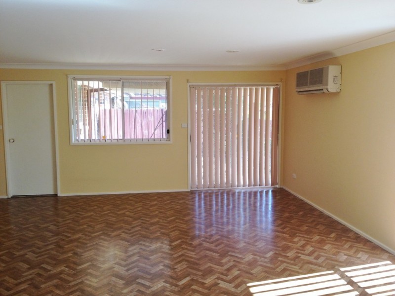 2/99A Gorokan Drive, Lake Haven NSW 2263