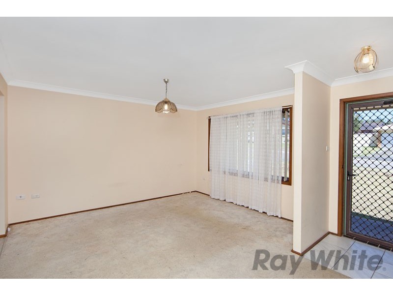 4 Esther Close, Gorokan NSW 2263