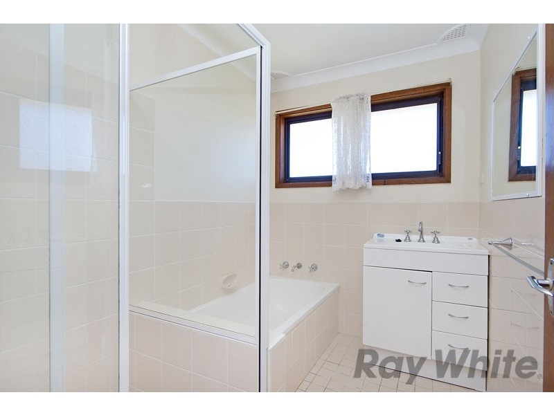 4 Esther Close, Gorokan NSW 2263