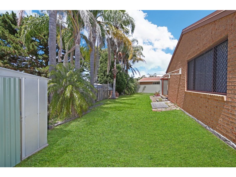 25 Casurina Close, Lake Haven NSW 2263