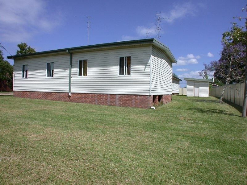 2/97 Vales Road, Mannering Park NSW 2259