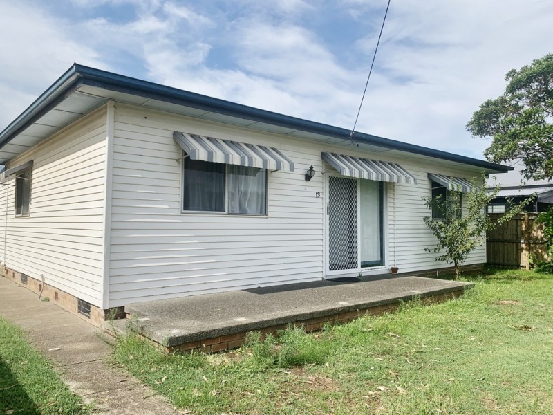 13 Wallarah Road, Gorokan NSW 2263