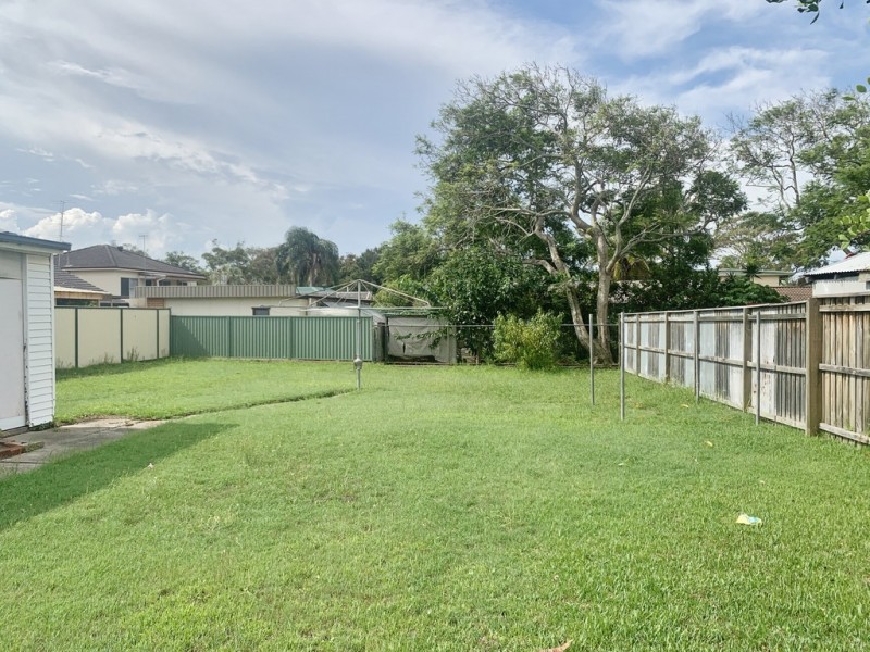 13 Wallarah Road, Gorokan NSW 2263