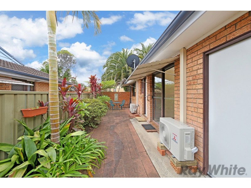 2/96 Wallarah Road, Gorokan NSW 2263