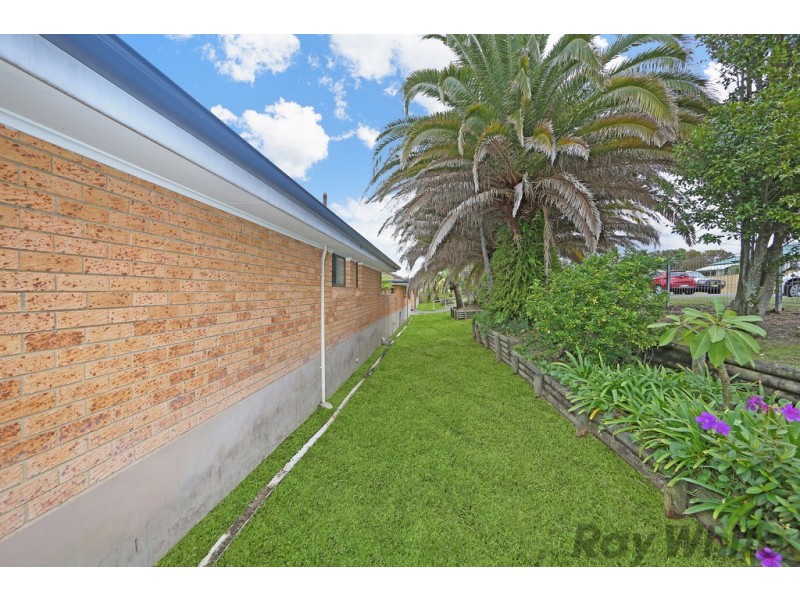 2/96 Wallarah Road, Gorokan NSW 2263