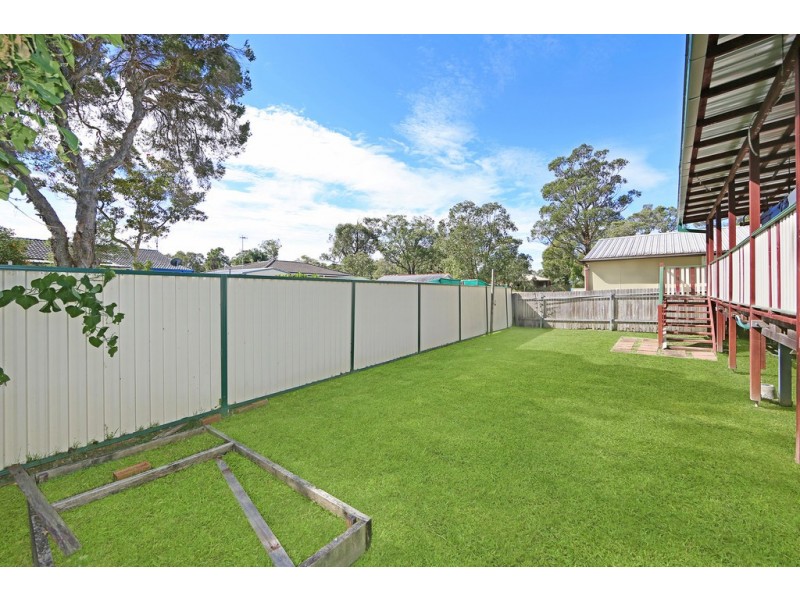 27 Avonlea Avenue, Gorokan NSW 2263