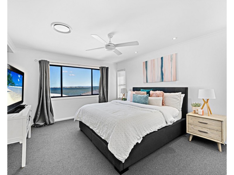 8 Buff Point Avenue, Buff Point NSW 2262